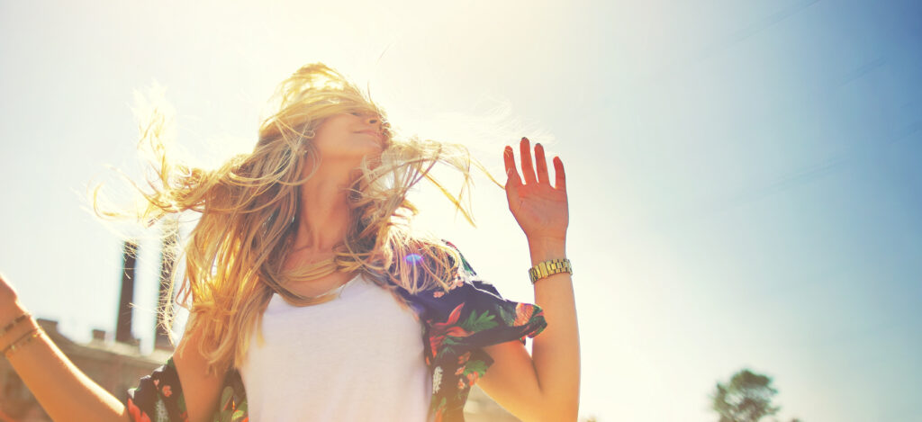 Hair care routine, hair care in summer, Hair care routine, Hair care products, Summer hair care routine, Hair care tips, hair fall solution, hair fall problem, Prevent hair fall, prevent hair loss, hair care solution, promote hair growth, hair care clinic, hair loss treatment,,hair care, hair care in summer,