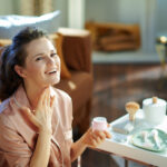 minimalist makeup products, cream, moisturizer, makeup, skincare, beauty, makeup products, natural skin, minimalist beauty, low effort beauty, makeup routine, morning makeup routine, night skincare routine,