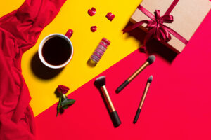 Valentine day gift makeup, valentine's day gift for girlfriend
